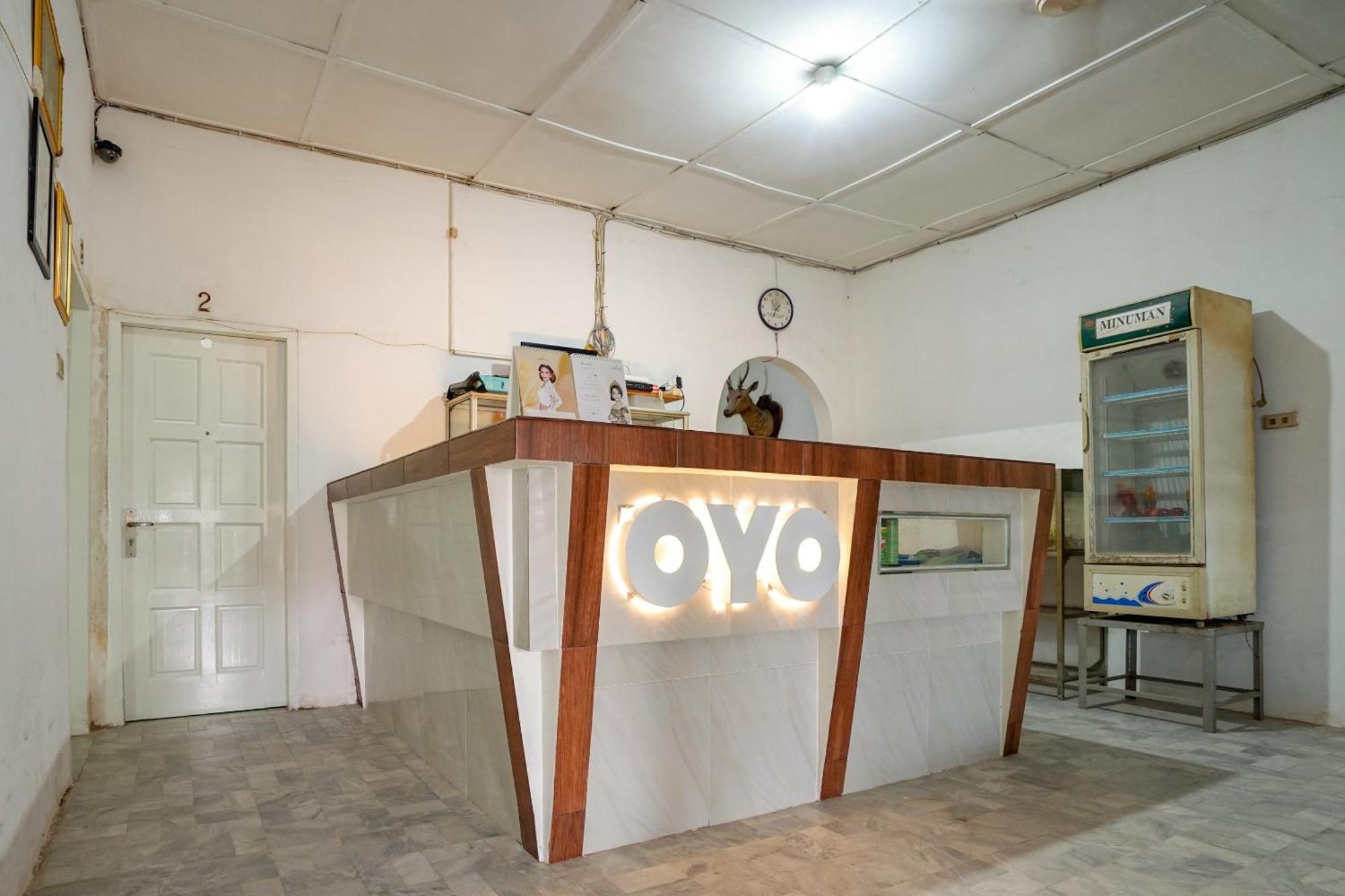 Oyo 1868塞基普酒店 巨港 外观 照片